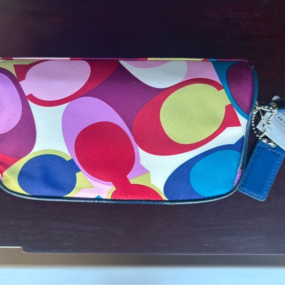 NEW Coach Multicolor Scarf Print Satin Cosmetic Bag - Picture 6 of 6